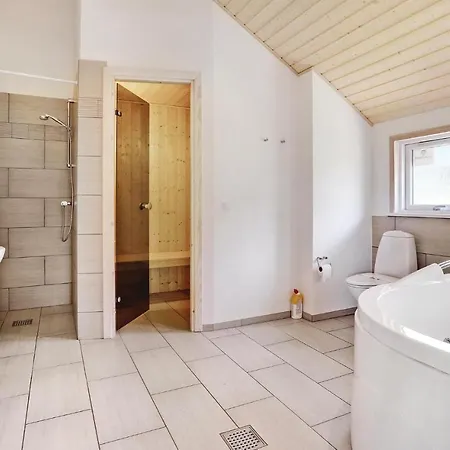 Four-bedroom Holiday In