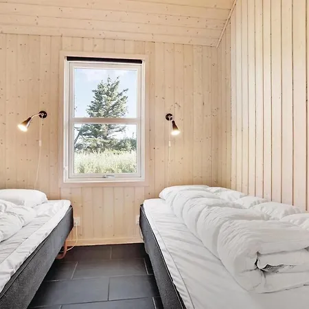 Ferienhaus Four-bedroom Holiday In Løkken