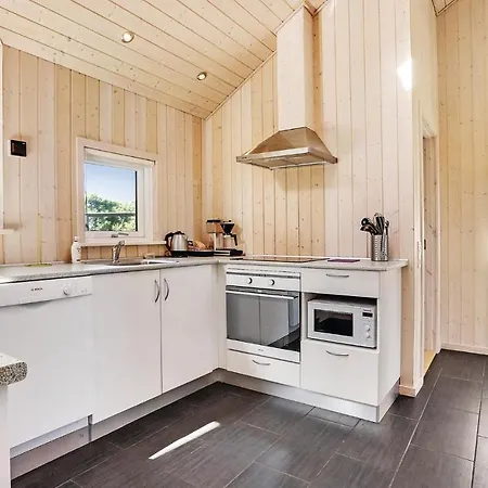 Ferienhaus Four-bedroom Holiday In Løkken