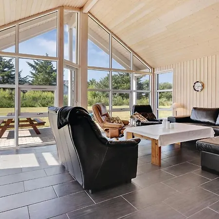 Four-bedroom Holiday In Ferienhaus