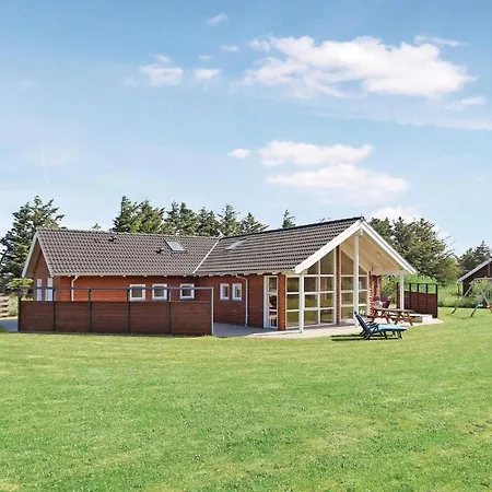 Four-bedroom Holiday In Ferienhaus Løkken